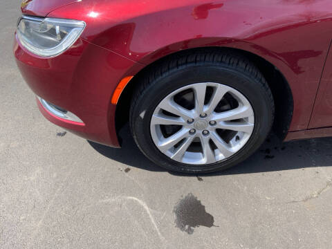 2015 Chrysler 200 Limited