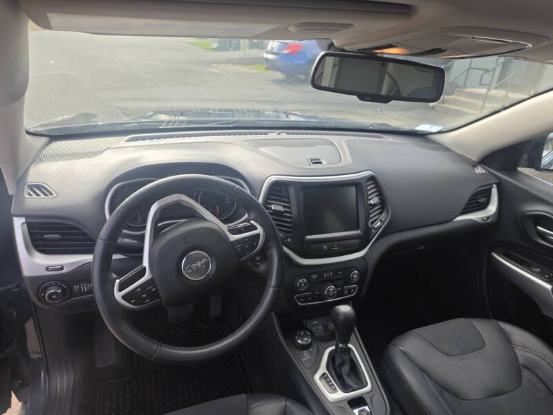 2018 Jeep Cherokee Latitude Plus