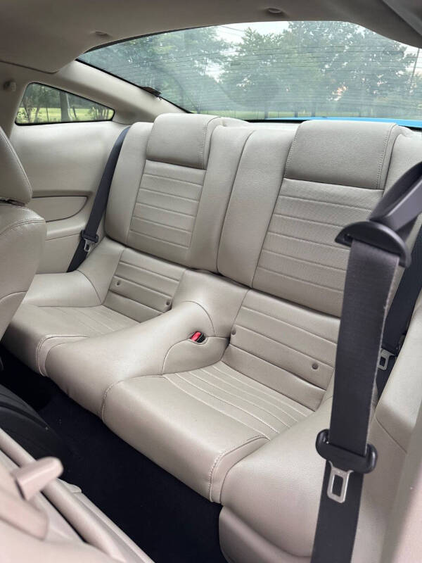 2010 Ford Mustang V6