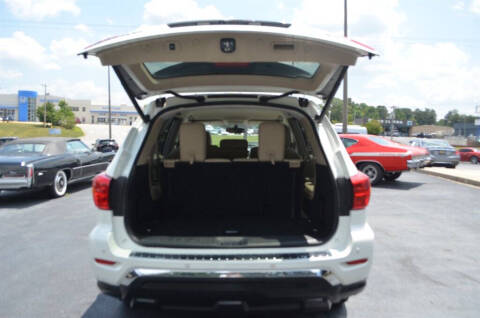 2020 Nissan Pathfinder SL