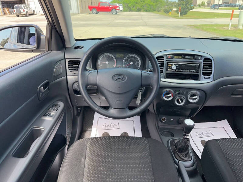 2009 Hyundai Accent SE