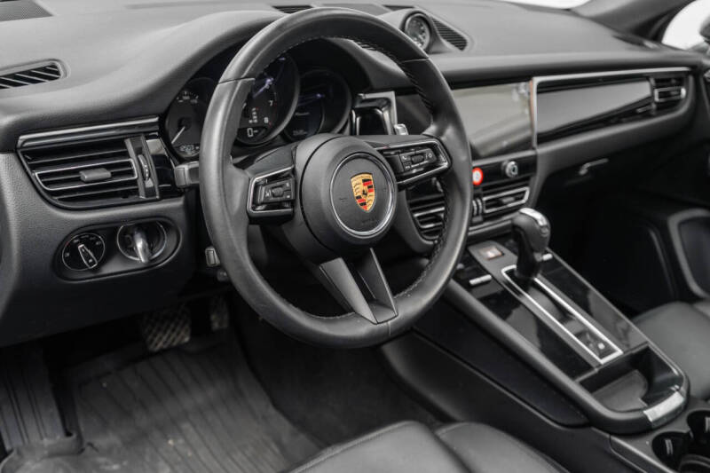 2023 Porsche Macan