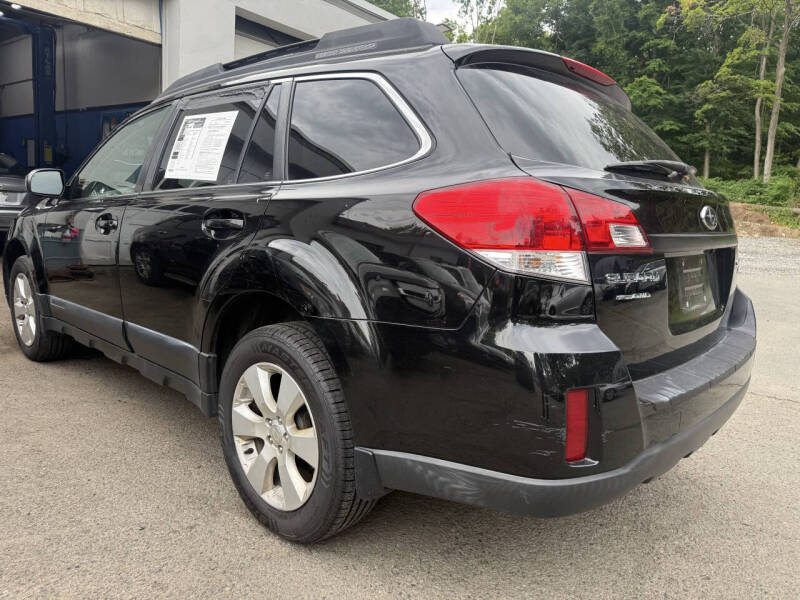 2010 Subaru Outback 2.5i Premium