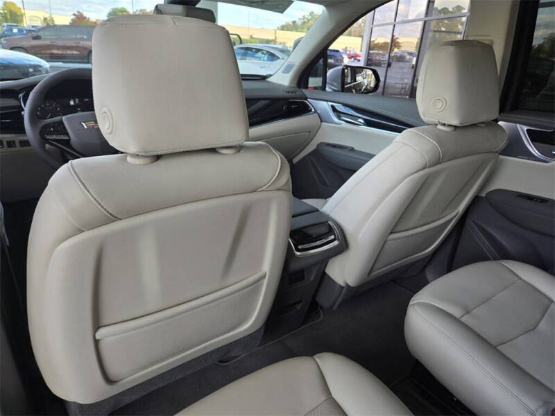 2025 Cadillac XT6 Premium Luxury