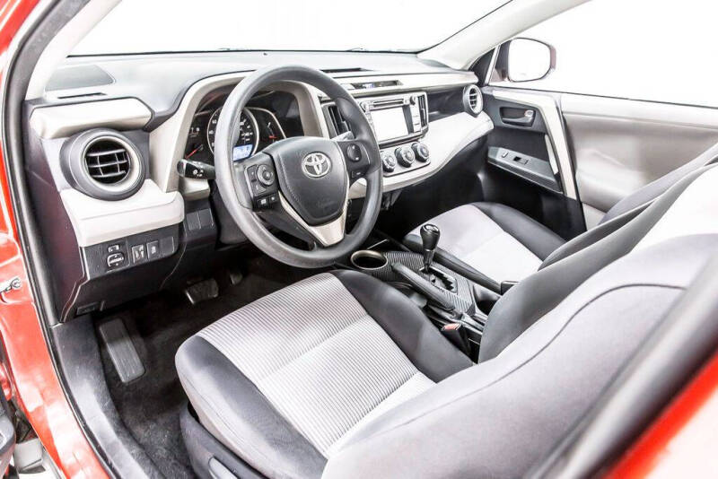 2013 Toyota RAV4 LE