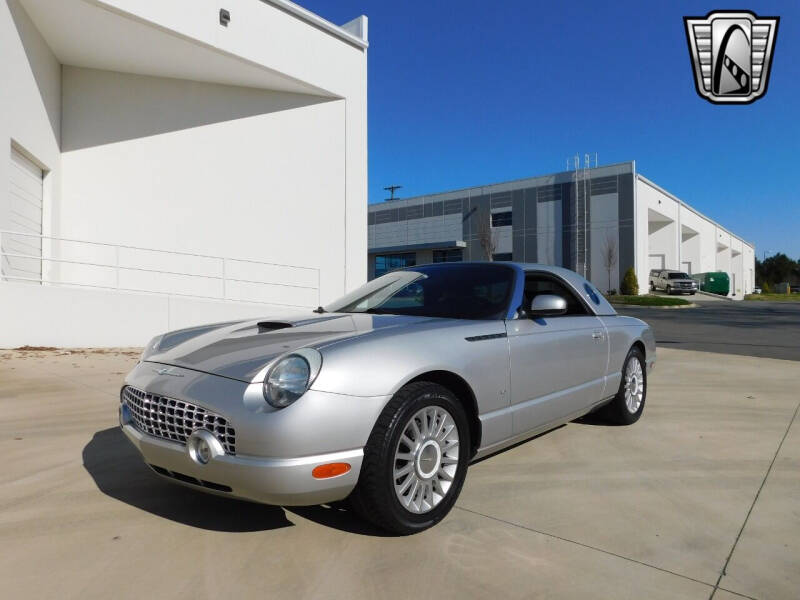 2004 Ford Thunderbird Deluxe