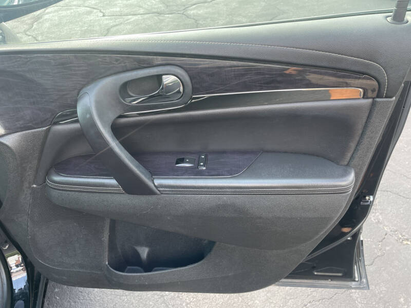 2017 Buick Enclave Leather