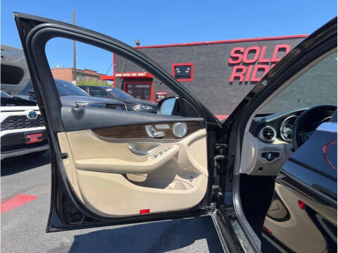 2015 Mercedes-Benz C-Class C 300 4MATIC