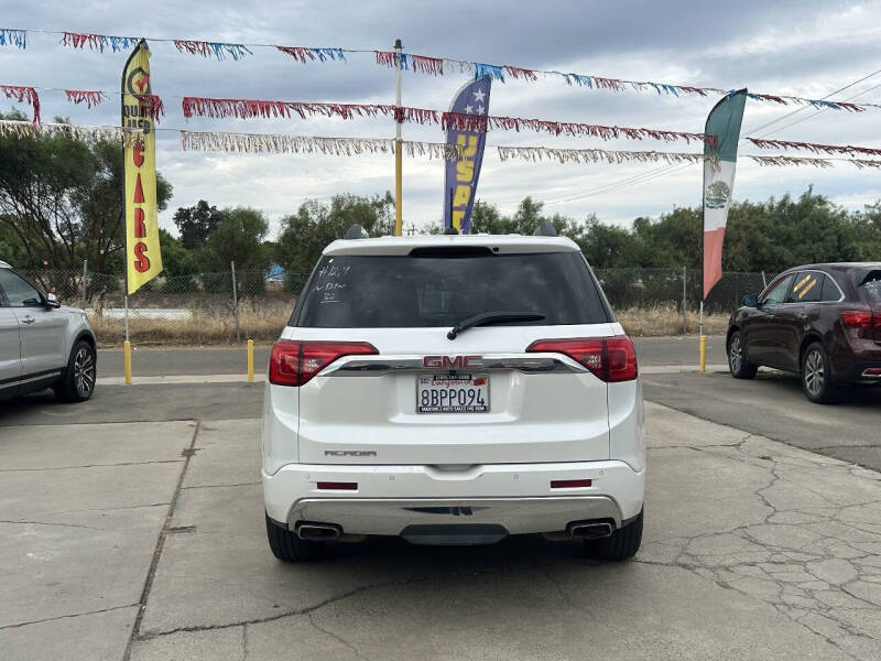 2017 GMC Acadia Denali