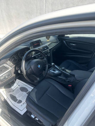 2018 BMW 3 Series 320i