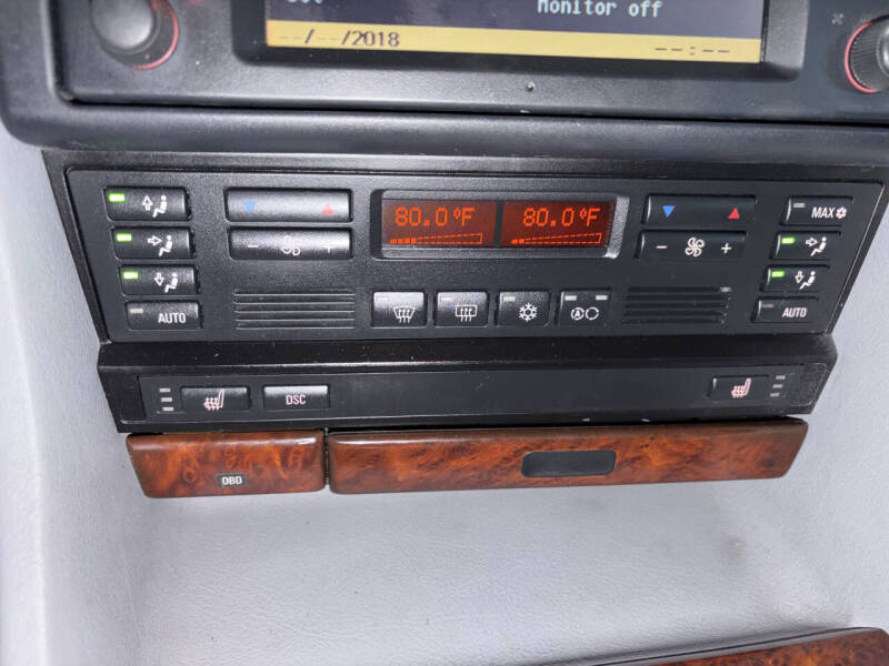 2001 BMW 7 Series 740i