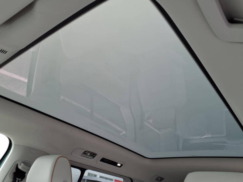 2025 Volkswagen ID. Buzz Pro S Plus