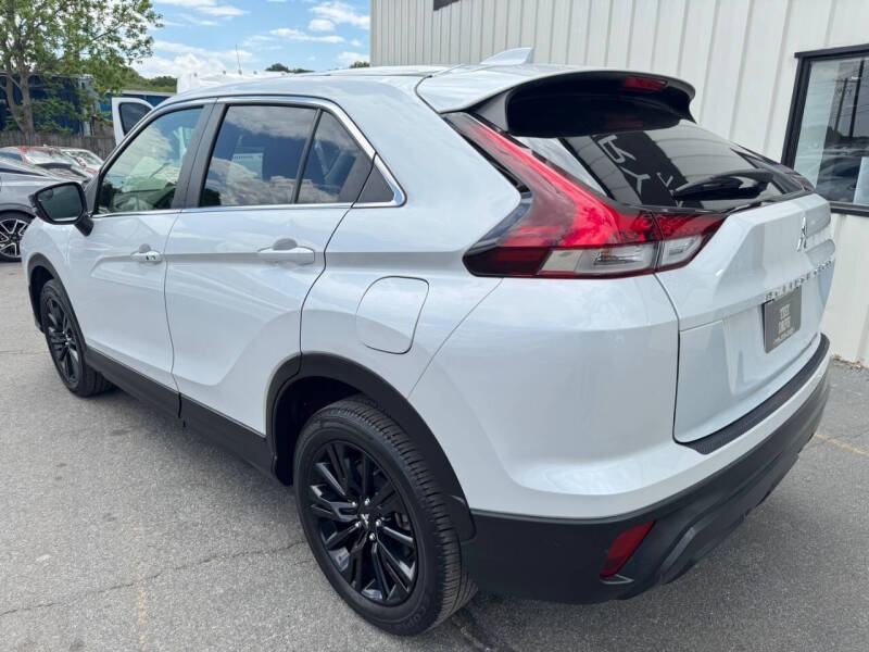 2024 Mitsubishi Eclipse Cross LE
