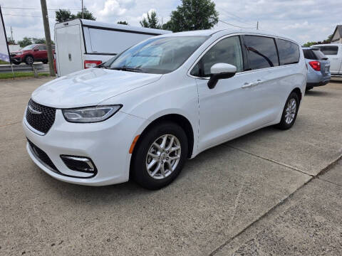 2023 Chrysler Pacifica Touring L