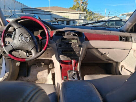 2004 Lexus ES 330