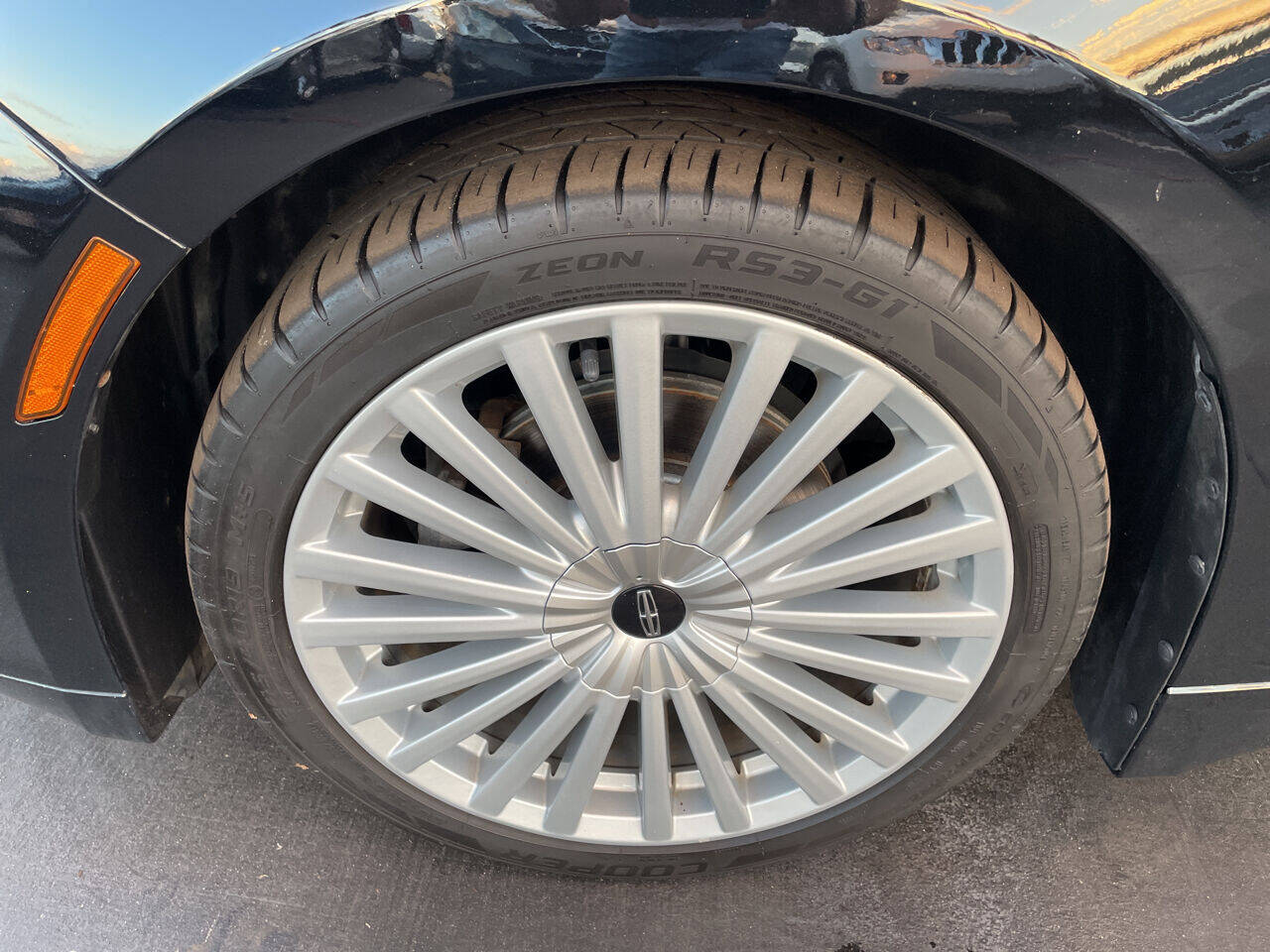 2017 Lincoln MKZ Sedan - $15,900