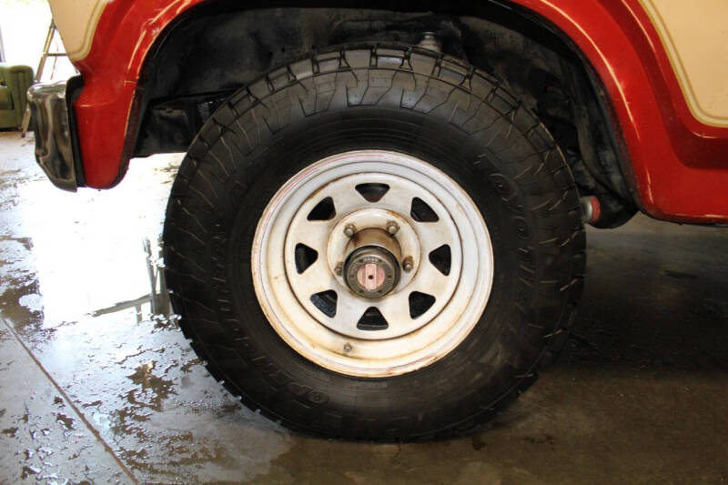 1985 Ford F-150 XLT Lariat