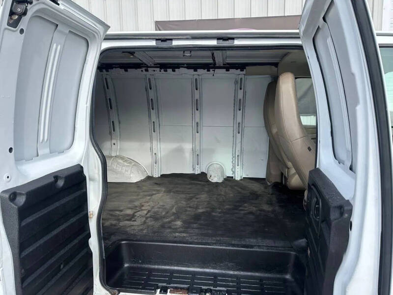 2017 Chevrolet Express 2500