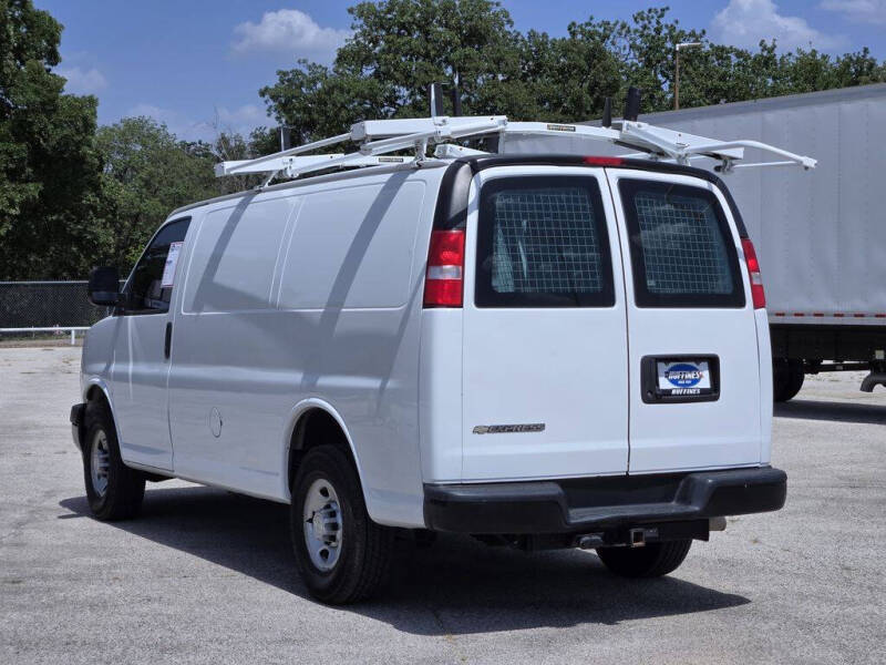 2021 Chevrolet Express 2500