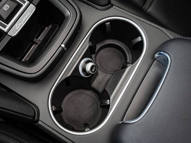 2023 Porsche Cayenne Platinum Edition