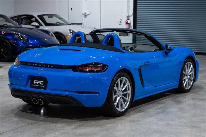 2022 Porsche 718 Boxster