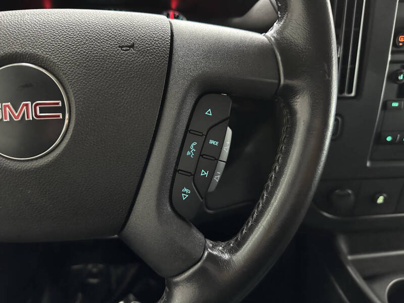 2023 GMC Savana 2500