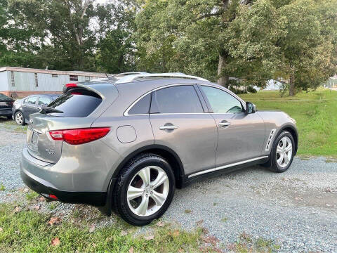 2011 Infiniti FX35