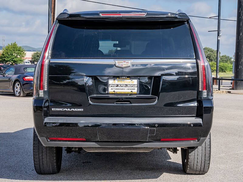 2019 Cadillac Escalade Luxury