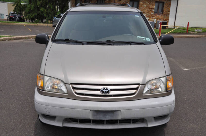 2002 Toyota Sienna LE