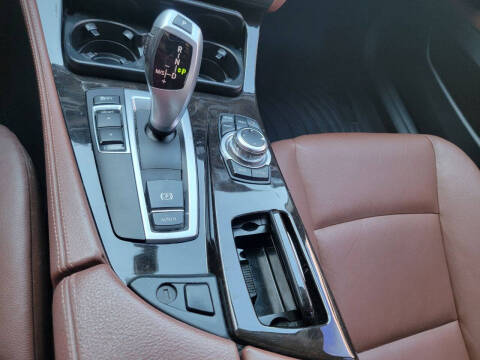 2013 BMW 5 Series 528i