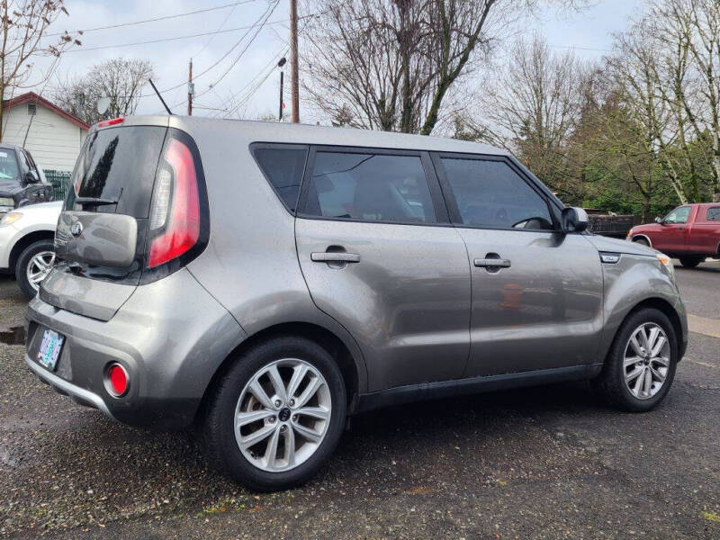 2018 Kia Soul +