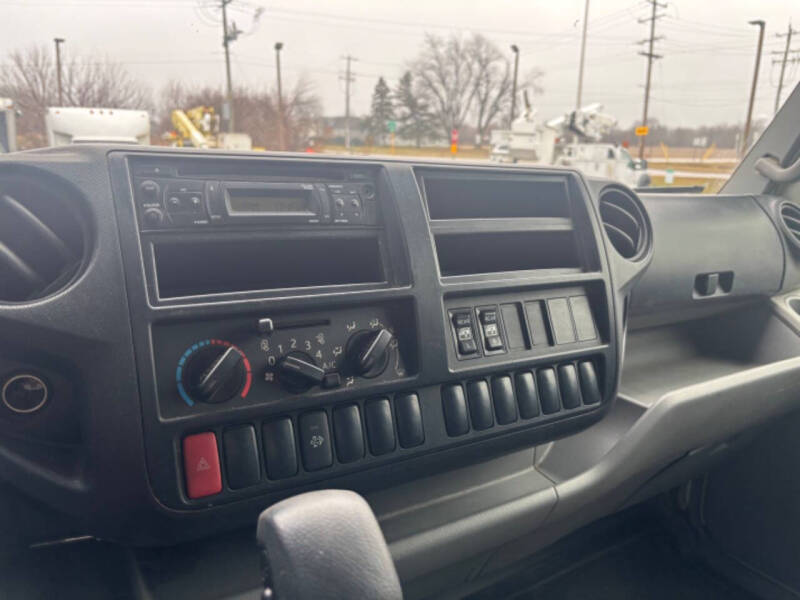 2017 Hino Landscape Truck