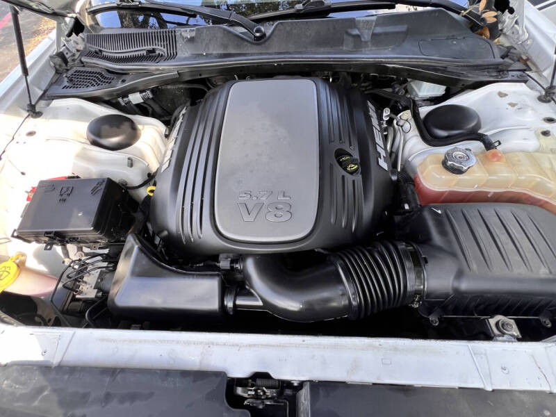 2016 Dodge Challenger R/T Plus