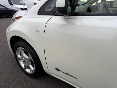 2012 Nissan LEAF SL