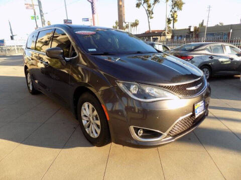 2019 Chrysler Pacifica Touring Plus