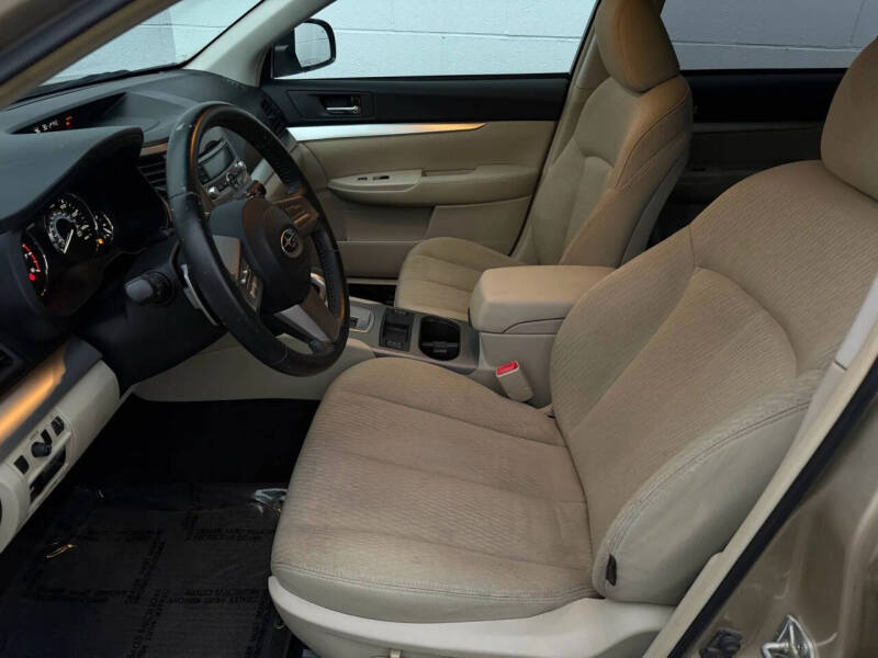 2010 Subaru Outback 2.5i Premium