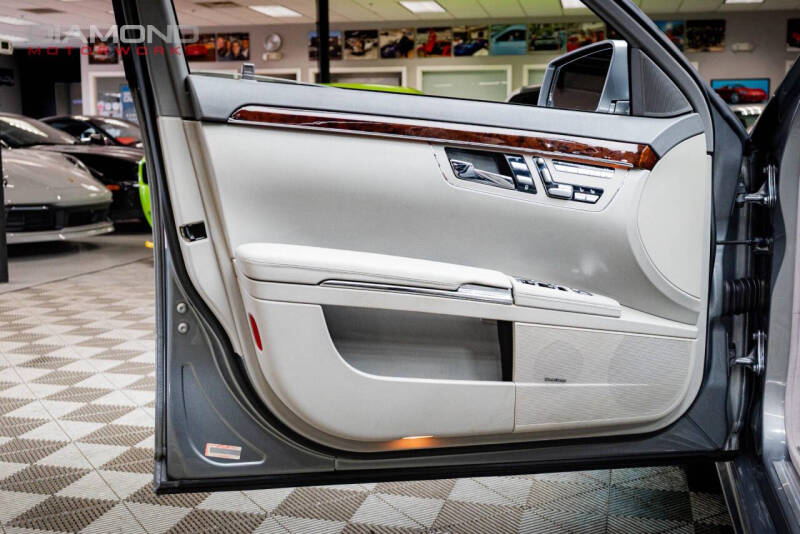 2011 Mercedes-Benz S-Class S 550