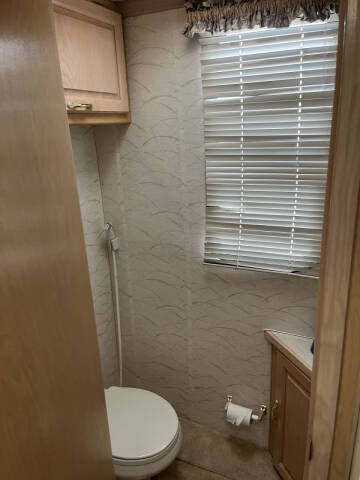 1998 Freightliner XC Chassis