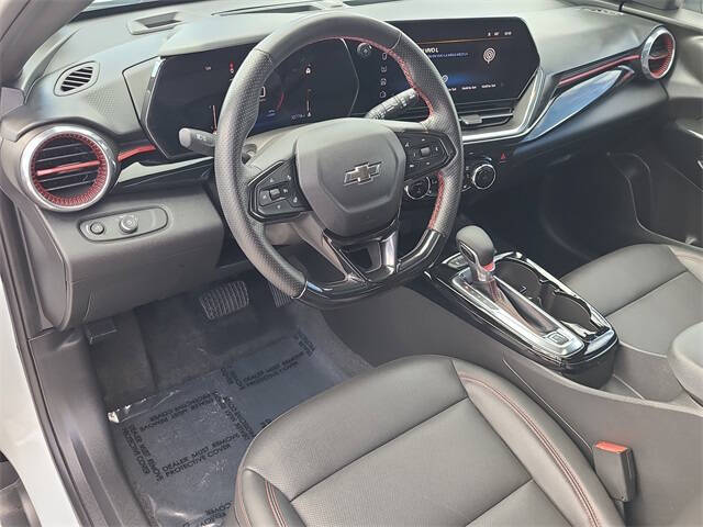 2024 Chevrolet Trax RS