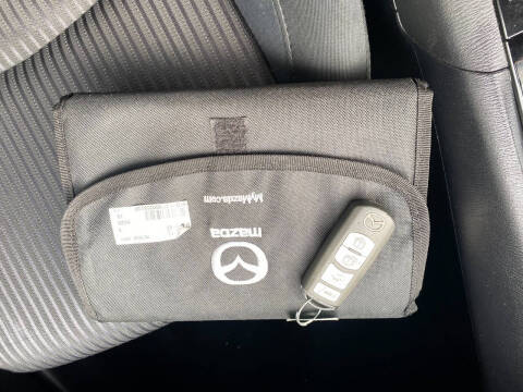 2016 Mazda MAZDA3 i Sport