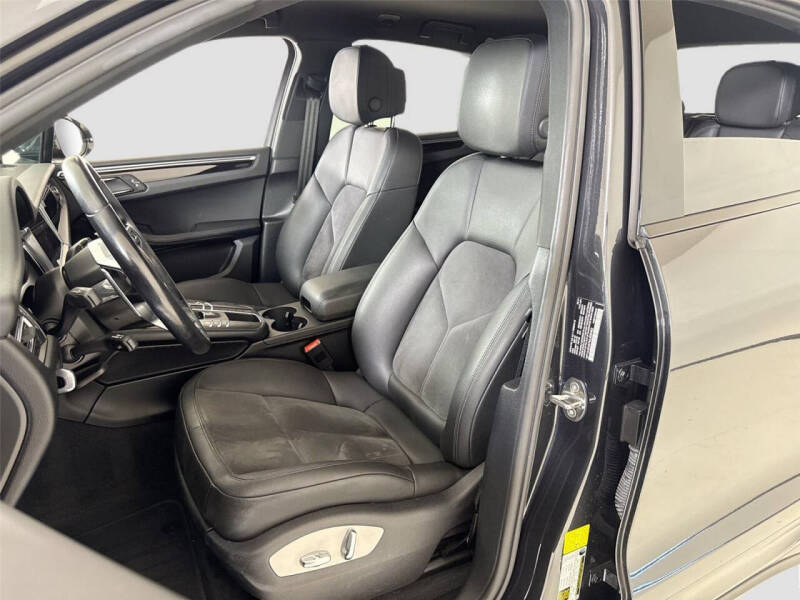 2021 Porsche Macan