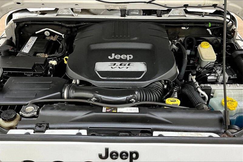 2013 Jeep Wrangler Sahara