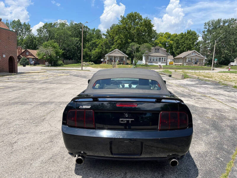 2005 Ford Mustang GT Premium