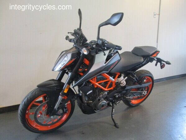 2021 KTM Duke