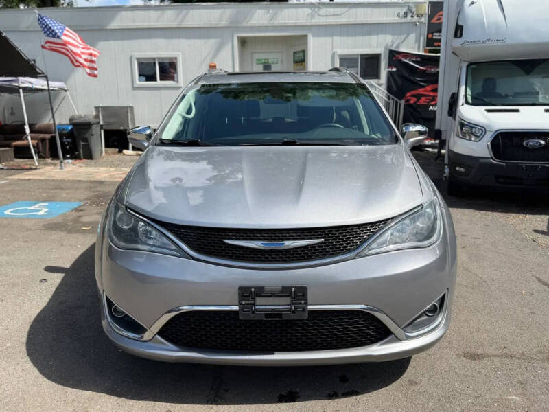 2018 Chrysler Pacifica Limited