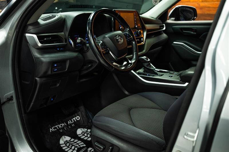 2020 Toyota Highlander Hybrid LE