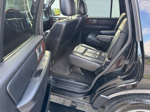 2017 Lincoln Navigator Select