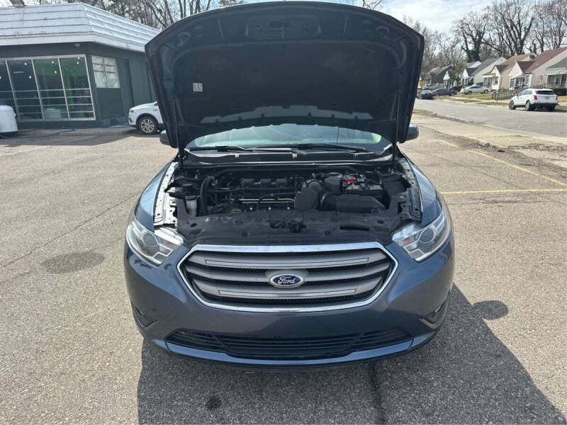 2019 Ford Taurus SEL