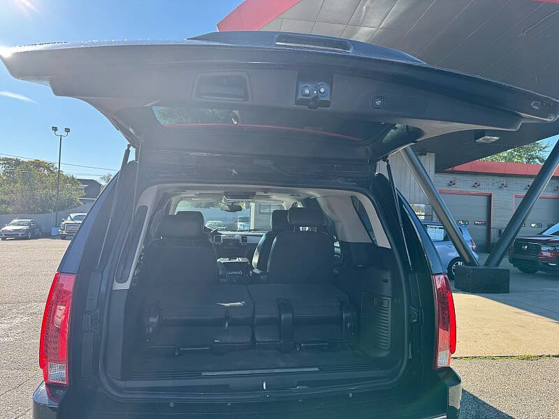 2010 Cadillac Escalade Luxury