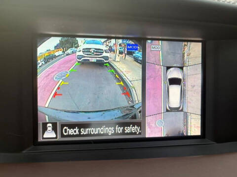 2017 Infiniti QX30 Premium